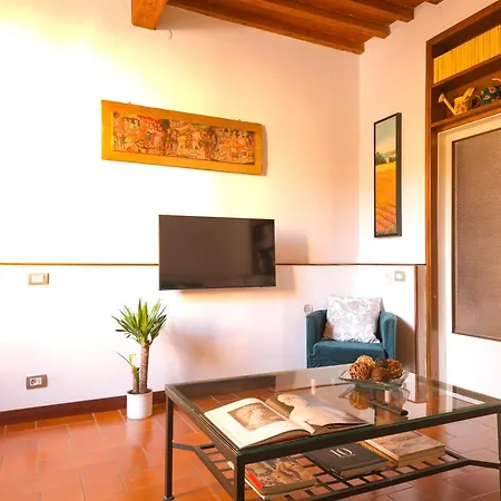 La Fonderia Charme Oltrarno - With Private Patio شقة *