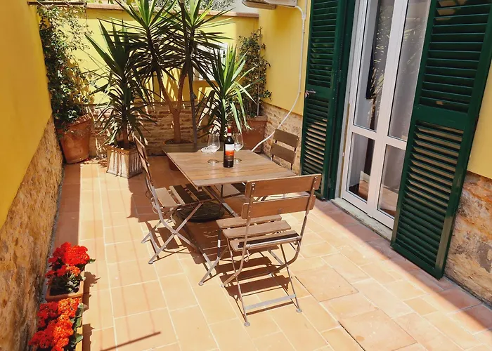 La Fonderia Charme Oltrarno - With Private Patio فلورنس