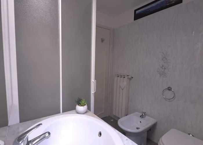 La Fonderia Charme Oltrarno - With Private Patio شقة فلورنس
